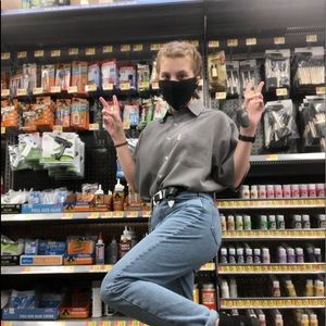 Meet your Posher, Avery